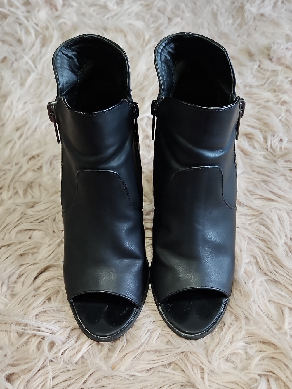 Women's Black Peep-Toe Mule Clogs with Side Buckle